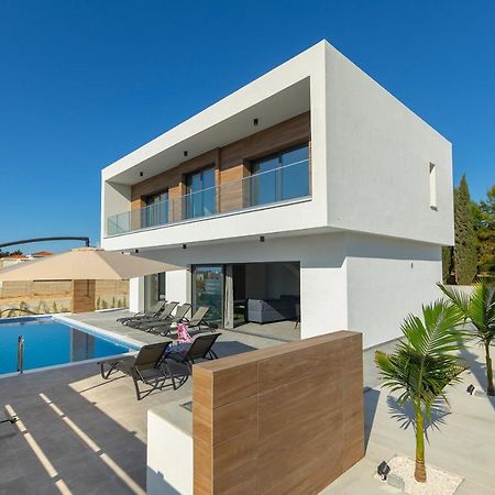 Villa Andre, Walking Distance To Coral Bay Peyia Exterior photo