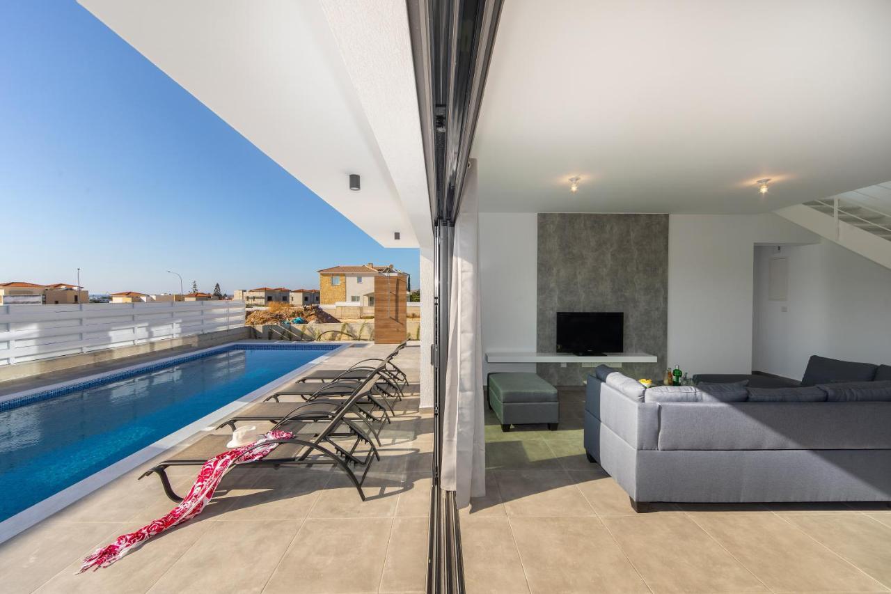 Villa Andre, Walking Distance To Coral Bay Peyia Exterior photo