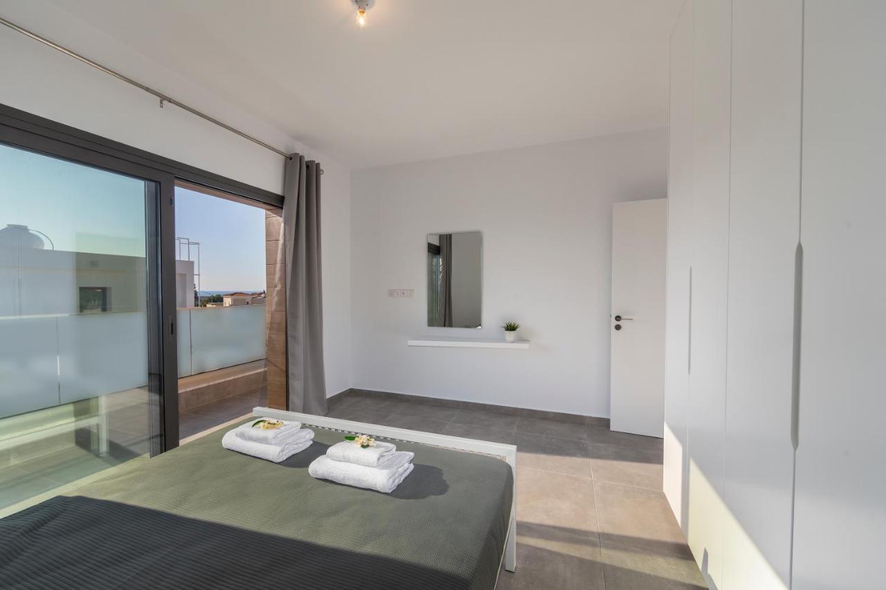 Villa Andre, Walking Distance To Coral Bay Peyia Exterior photo