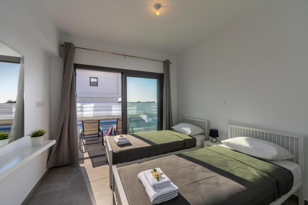 Villa Andre, Walking Distance To Coral Bay Peyia Exterior photo